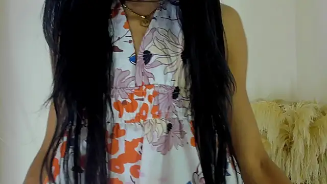 carolinemiller7 online show from September 12, 6:44 am