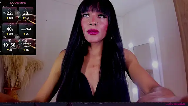 carolinemiller7 online show from September 23, 12:05 am