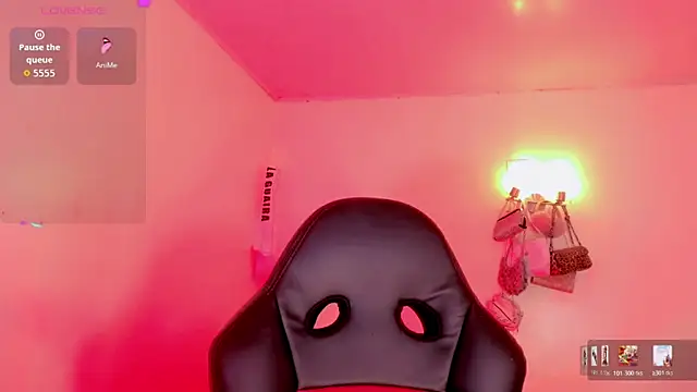 naomy  xx online show from February 25, 3:22 am