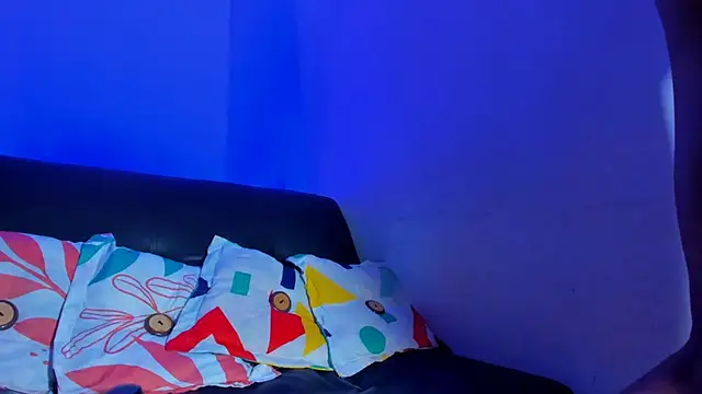 emperatrizhotwolf online show from February 24, 7:33 am