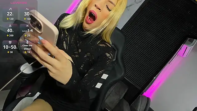 Courtney gonet online show from February 7, 12:55 pm