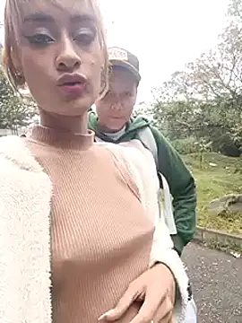 Rob and lizzy online show from February 5, 1:00 pm