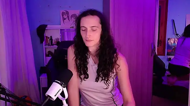 MemiKouki online show from December 13, 7:53 pm