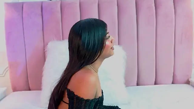 KimberlyCutee online show from June 20, 8:23 pm