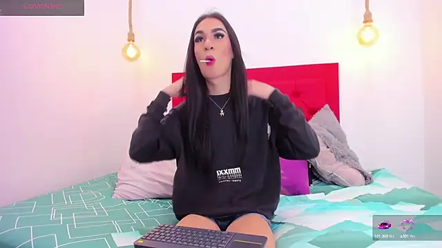 Mia thompson 19 online show from March 17, 7:00 pm