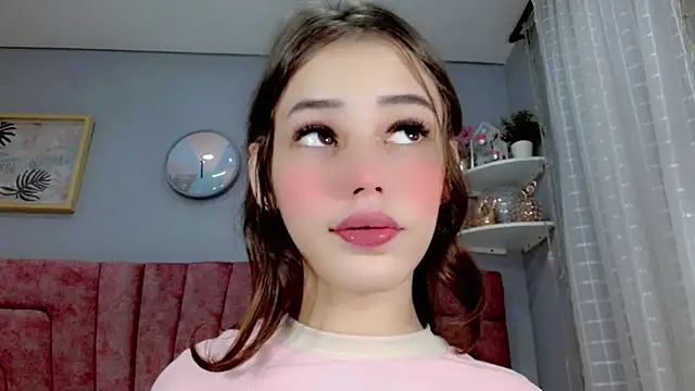 ValeriaAguilar online show from March 18, 11:25 am
