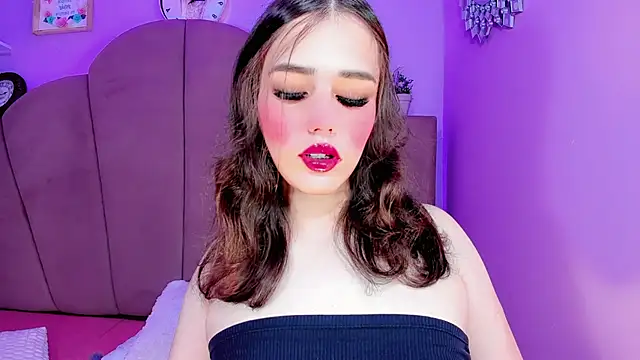 ValeriaAguilar online show from October 6, 9:15 pm