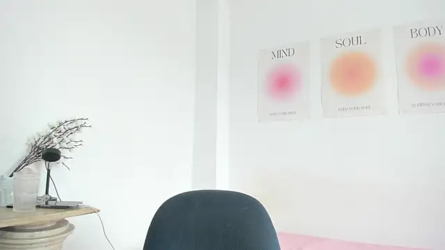  cat 18 online show from February 28, 7:53 pm