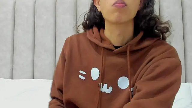 FreyaMoller online show from October 28, 7:12 pm