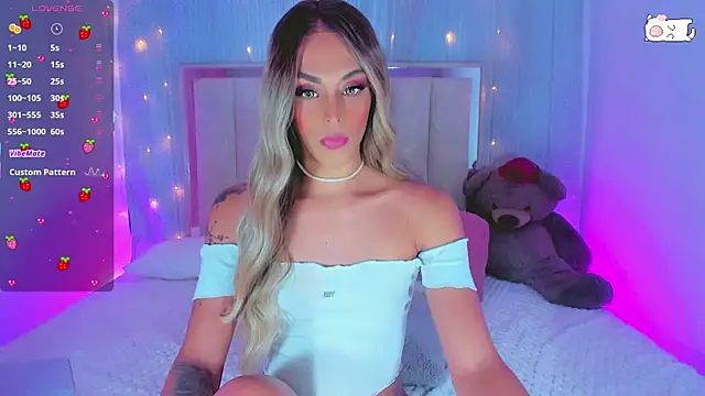 AlanaBekeer online show from April 14, 9:20 pm