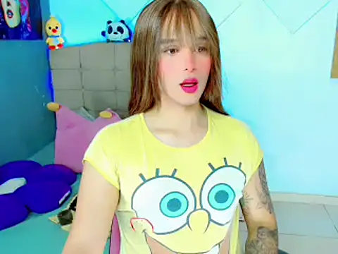 TaylorMon online show from December 6, 4:08 am