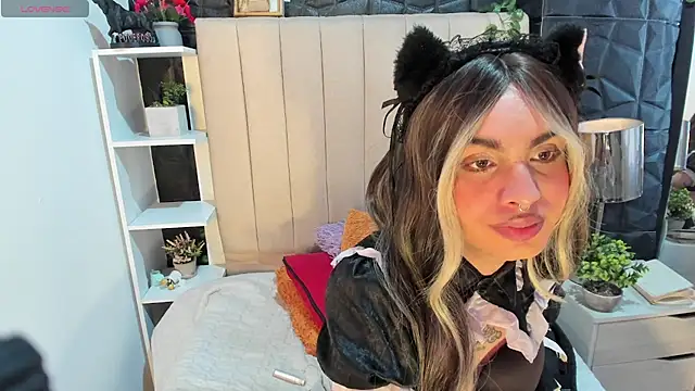 amapola hs online show from April 6, 10:10 pm