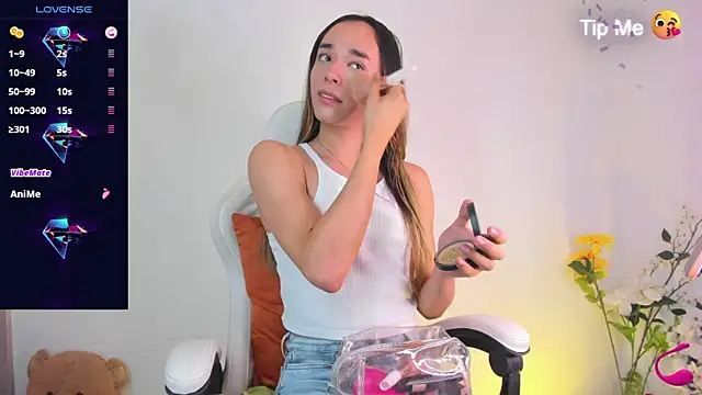 Linda Crawford online show from December 2, 5:21 am