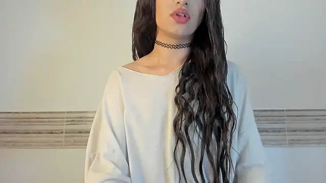 Snapshot of Sophia_Cambpell chatting on September 18, 8:47 pm Sophia Cambpell online show from September 18, 8:47 pm