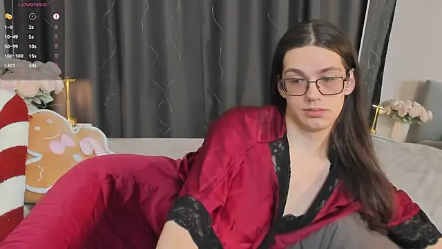 Alfreda Mills online show from January 15, 10:36 am