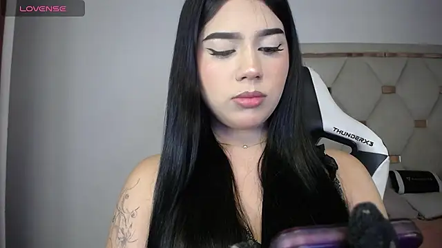 Ashley piinkk  online show from July 10, 4:05 am