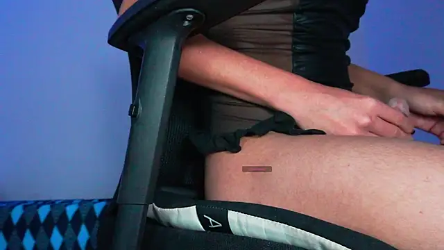 NickSull   online show from March 14, 11:27 pm