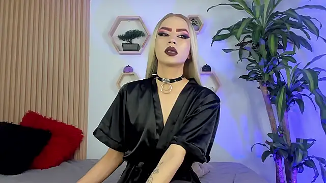 BrianaSchafer online show from November 28, 5:14 pm