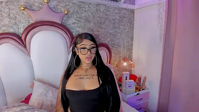 Mia Jansen online show from April 22, 1:40 pm