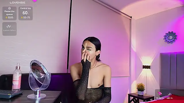 Snapshot of Chloe_Cherry21 chatting on February 1, 2:26 am Chloe Cherry21 online show from February 1, 2:26 am