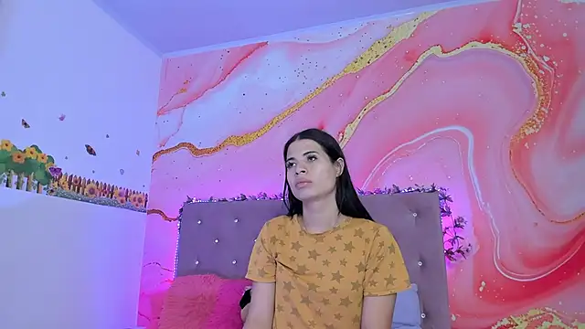 Daisy  rose online show from February 11, 10:59 am