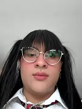 Kiitygirl online show from October 25, 9:10 pm