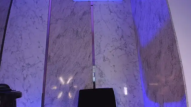 Keila Mendoza online show from November 12, 2:05 pm