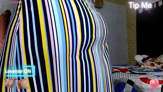 smithdara online show from February 5, 10:04 pm