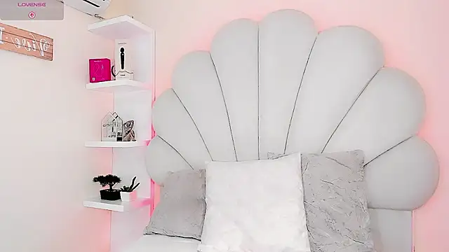 CandyJoselyn online show from July 18, 1:29 pm