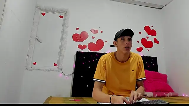 chloe evanx  online show from February 26, 3:30 pm