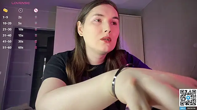 Maria Bowie online show from March 6, 7:03 am