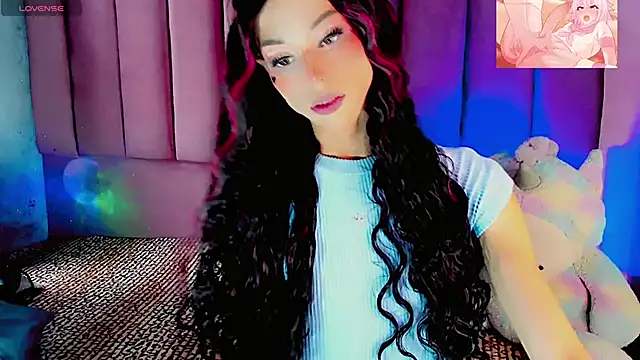 dollswit01 online show from April 5, 5:11 pm