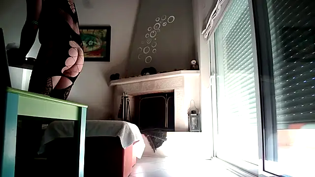 Kalia Cross online show from February 24, 7:01 am