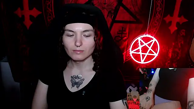 BrandiWRLD 999 online show from October 6, 8:42 pm