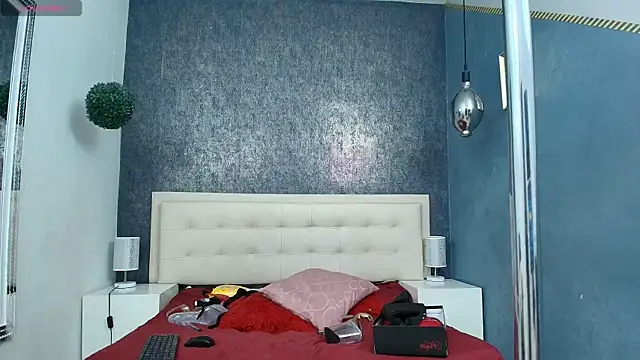 Celestial Queen  online show from February 21, 2:20 pm