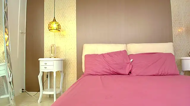 DannaDooll99 online show from October 27, 1:30 pm