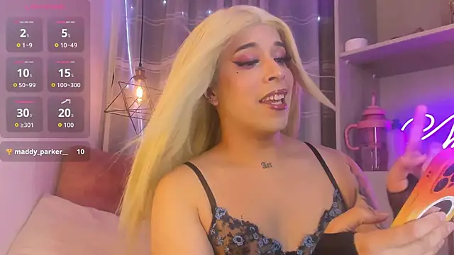 Nyx  Blackwood online show from March 1, 9:42 pm