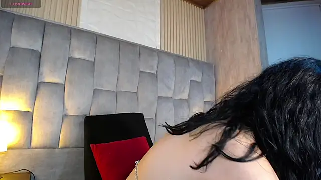 kittyhouse hs online show from December 21, 4:18 am