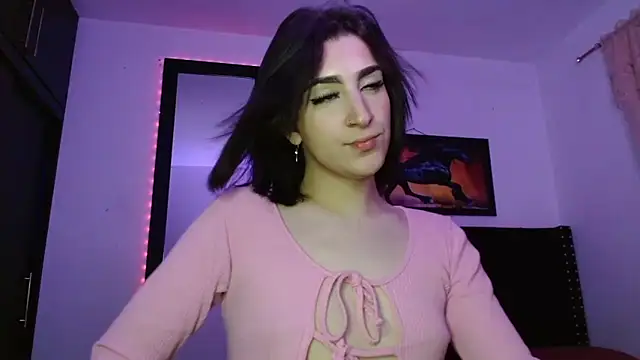 Snapshot of Triana_Damelio chatting on October 16, 12:44 am Triana Damelio online show from October 16, 12:44 am