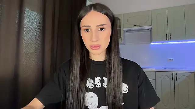 Kim Oberlin  online show from March 23, 11:04 am