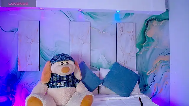 Aniie Doll online show from April 10, 8:36 pm