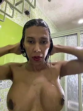 Ebonyxprincess  online show from February 5, 9:31 pm