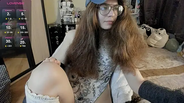 alexiamaleax online show from December 14, 2:06 am