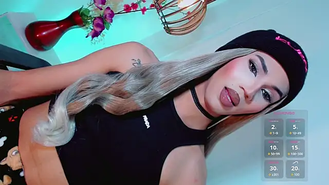 emelly horny  online show from February 4, 7:40 pm