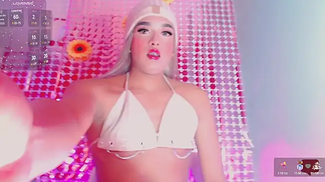 kiara hott online show from March 13, 7:14 pm