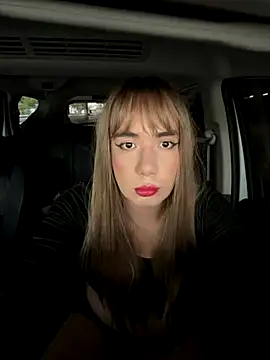 69lunafemboy69 online show from September 27, 10:41 pm