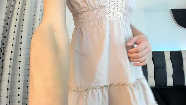 loverisu-coral online show from November 26, 10:01 pm