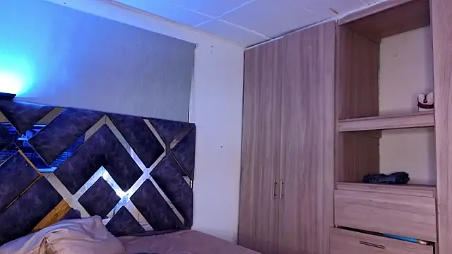 candice777 online show from January 31, 7:11 pm