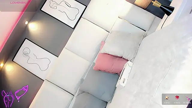 LiaFernandaa online show from April 17, 1:36 pm