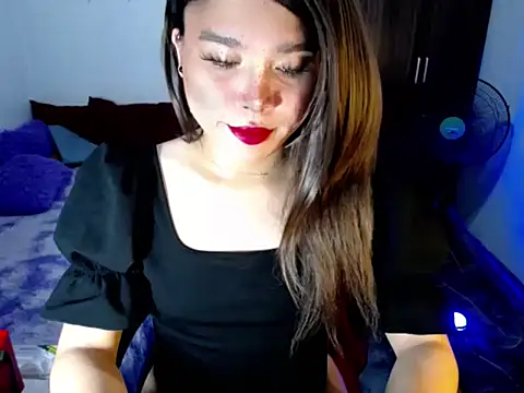 Urassiansweetcummer online show from March 21, 4:58 am